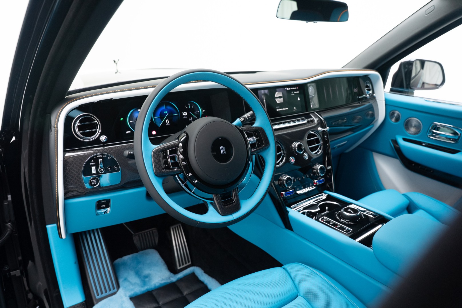 2025 ROLLS ROYCE CULLINAN |BLACK BADGE | BESPOKE AUDIO SYSTEM | FULL OPTION |